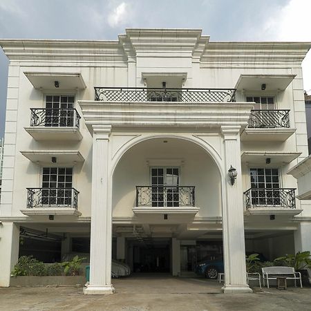 Reddoorz Plus @ Setiabudi Barat Jakarta Kültér fotó