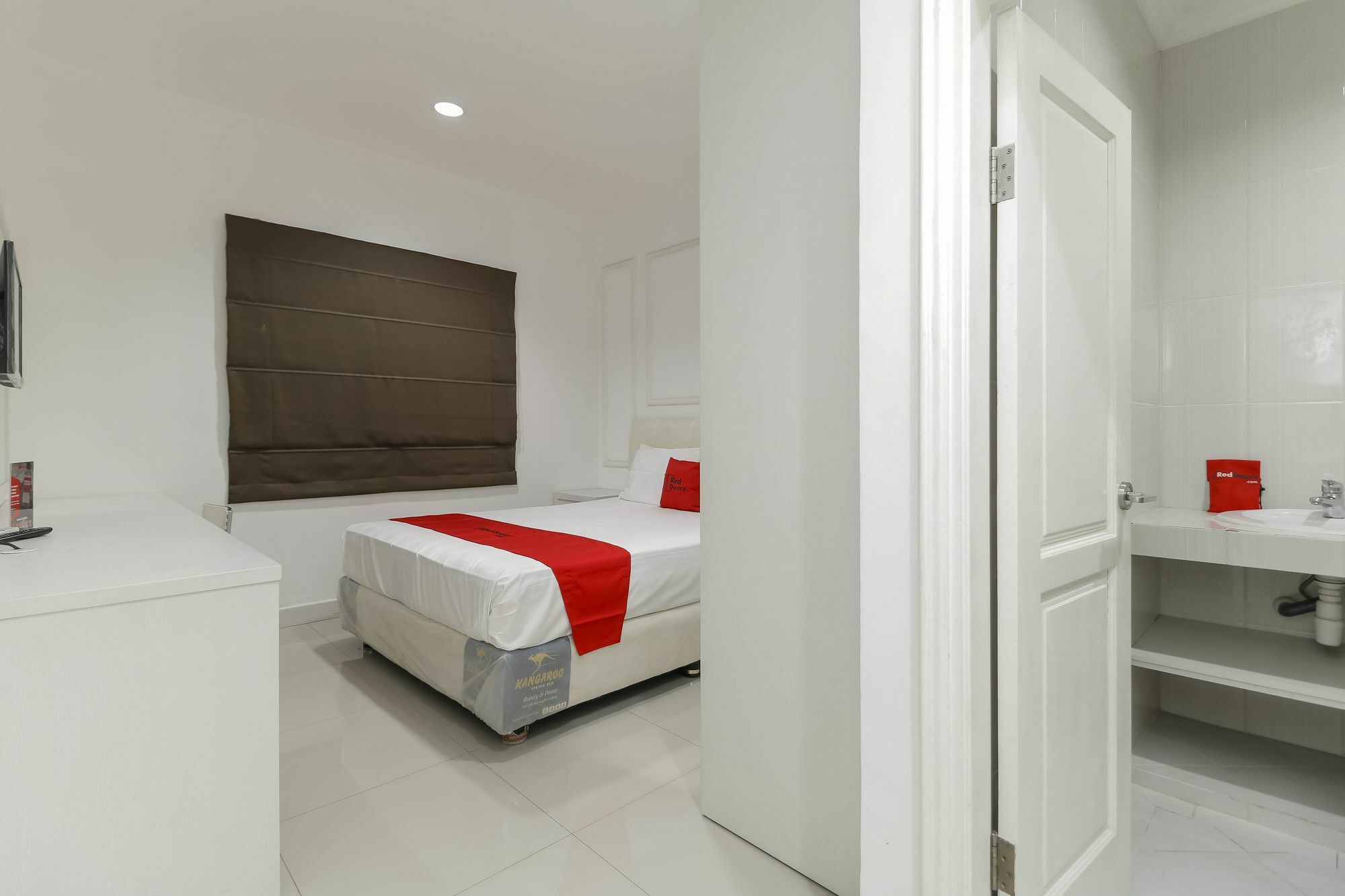 Reddoorz Plus @ Setiabudi Barat Jakarta Kültér fotó